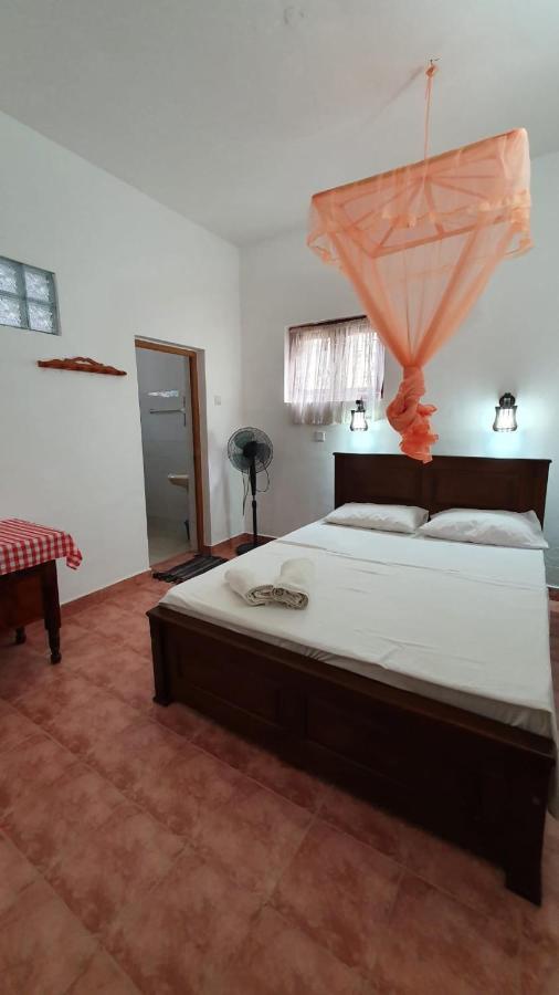 Guesthouse Kind And Love Hikkaduwa Zewnętrze zdjęcie