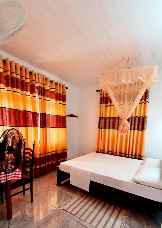 Guesthouse Kind And Love Hikkaduwa Zewnętrze zdjęcie