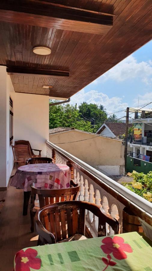 Guesthouse Kind And Love Hikkaduwa Zewnętrze zdjęcie