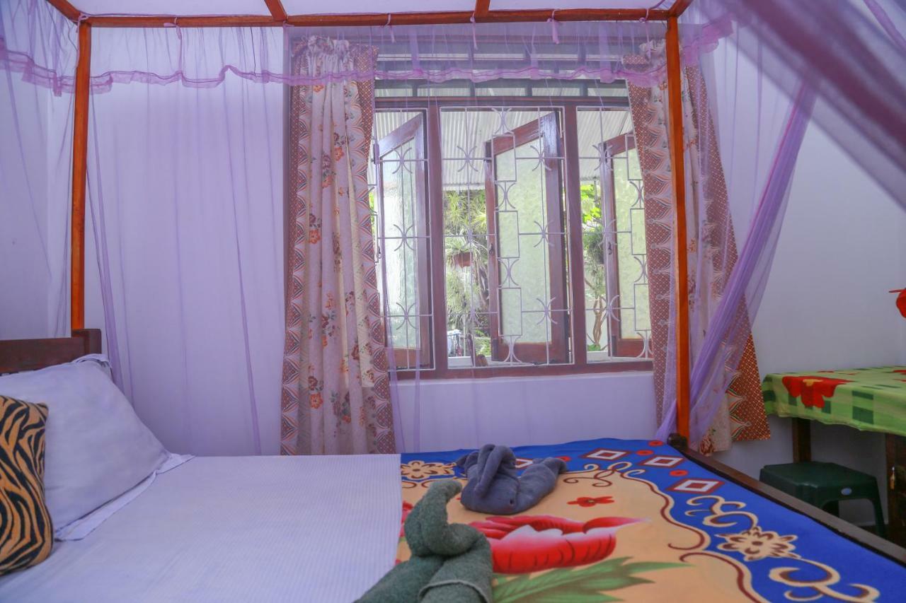 Guesthouse Kind And Love Hikkaduwa Zewnętrze zdjęcie