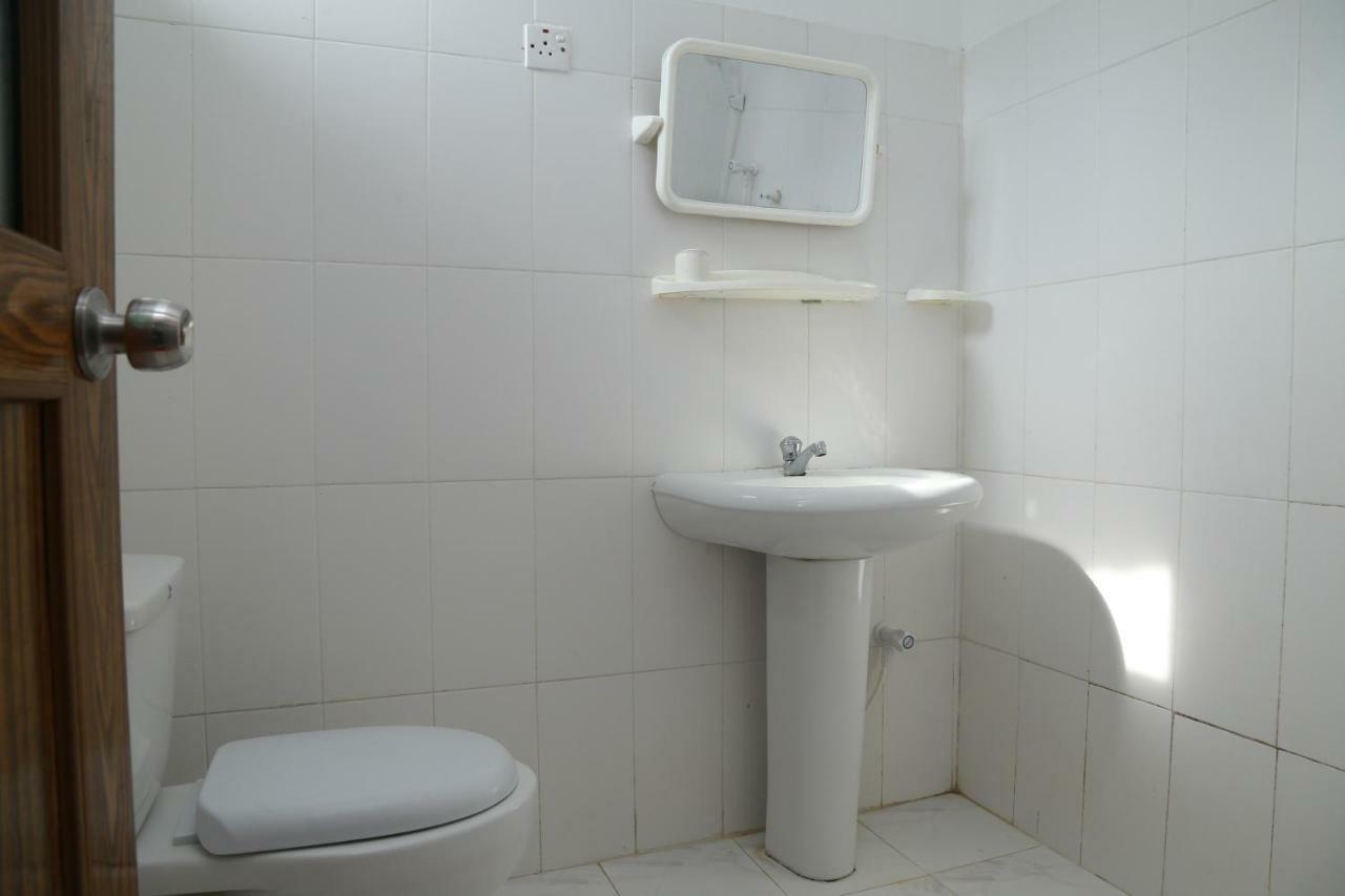 Guesthouse Kind And Love Hikkaduwa Zewnętrze zdjęcie