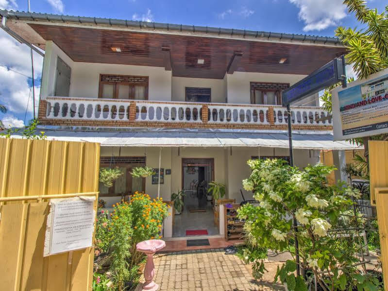 Guesthouse Kind And Love Hikkaduwa Zewnętrze zdjęcie